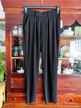 Express Black Pleated Women’s Dress Pants - Tailored Waistband